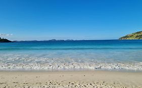 Apartamento Pé na Areia Prainha